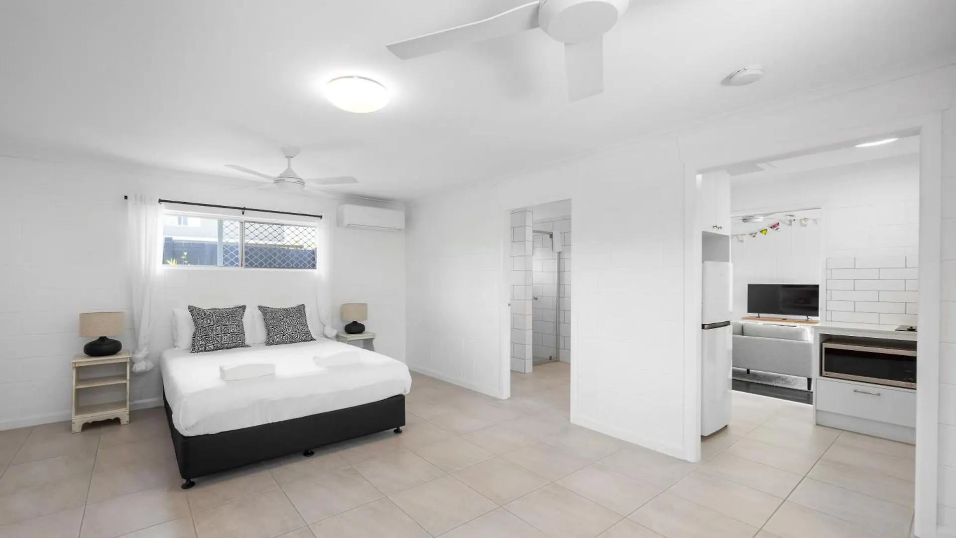 Sunshine Coast Beach Holiday Home Caloundra 0*,  Australia